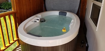 haus hanika adults only