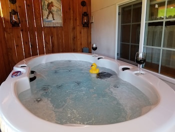 haus hanika adults only