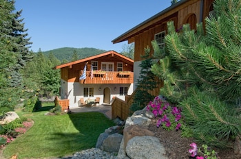 haus hanika adults only