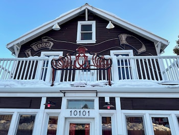 West River House,Tahoe National Forest>>Lake Tahoe,2 star
