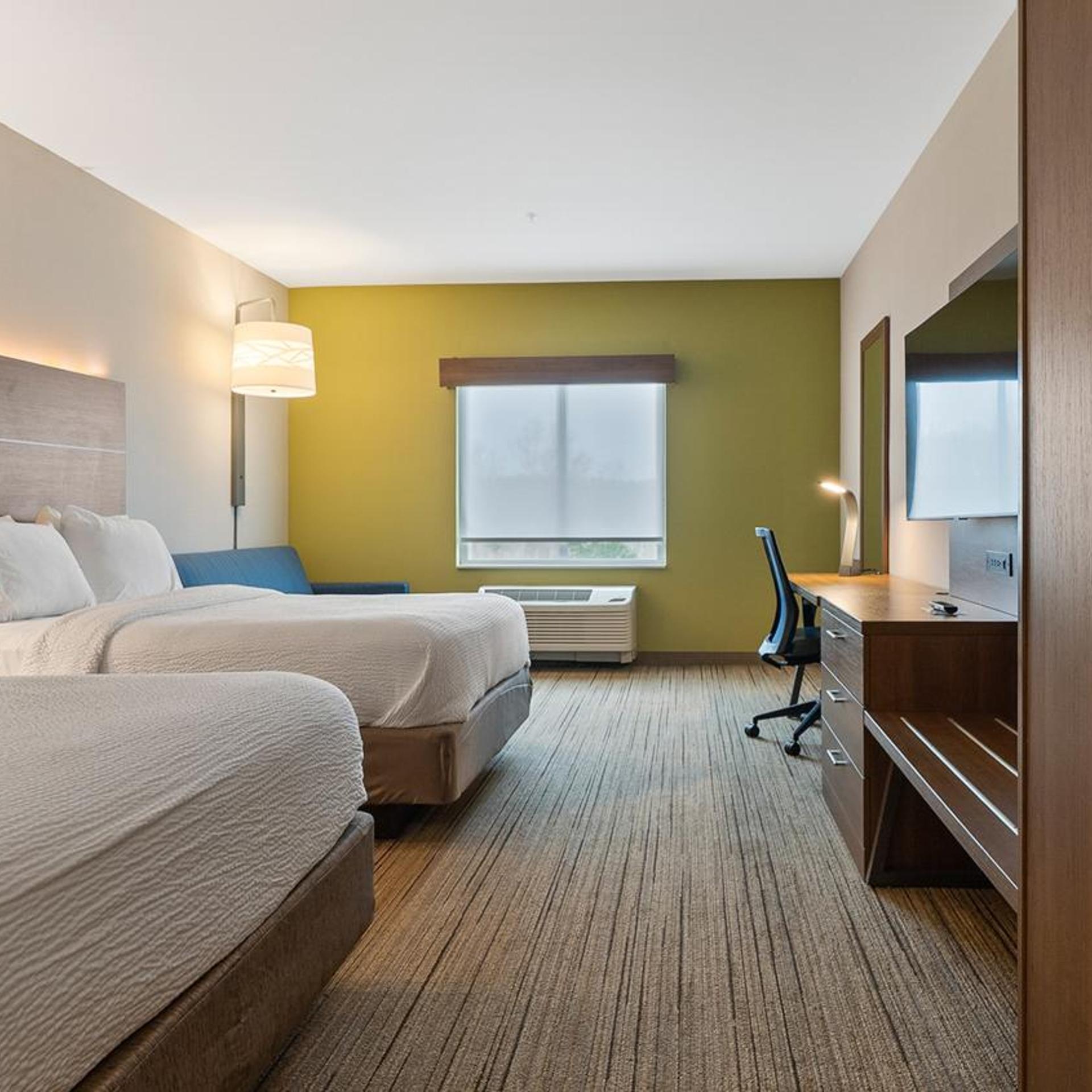 holiday inn express and suites macon north