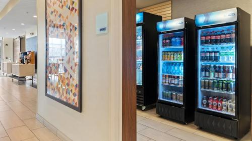 holiday inn express and suites macon north