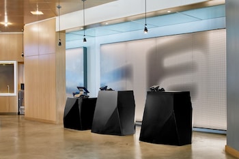 Aloft Miami Aventura,Golden Beach>>Aventura,3 star