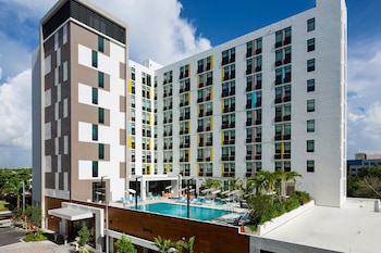 Aloft Miami Aventura,Golden Beach>>Aventura,3 star