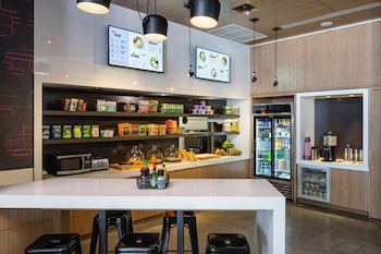 aloft miami aventura