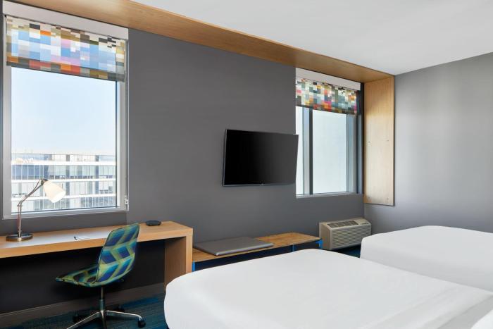 aloft miami aventura