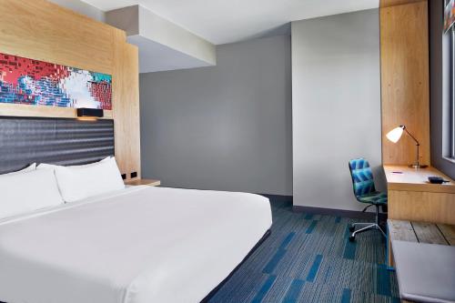 aloft miami aventura