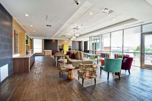 home2 suites by hilton columbus downtown