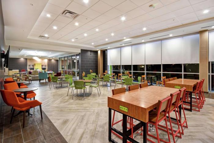 home2 suites by hilton columbus downtown
