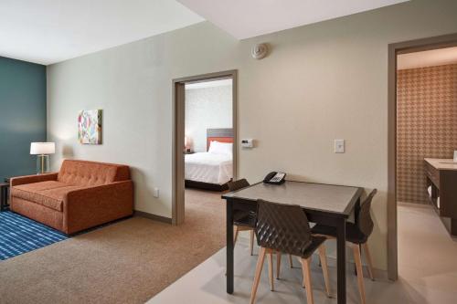 home2 suites by hilton columbus downtown