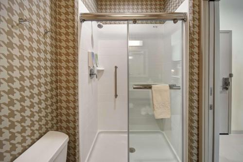 home2 suites by hilton columbus downtown