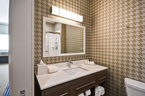 home2 suites by hilton columbus downtown