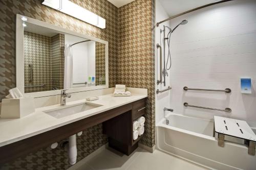 home2 suites by hilton columbus downtown