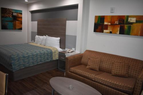 grand villa inn and suites humble