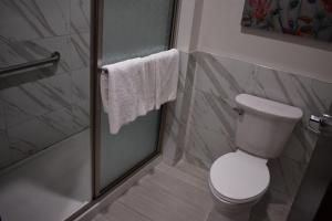 grand villa inn and suites humble