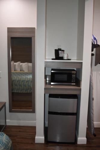 grand villa inn and suites humble