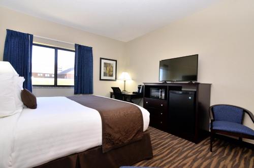 Cornerstone Inn & Suites,Fayette County>>Fayette,3 star