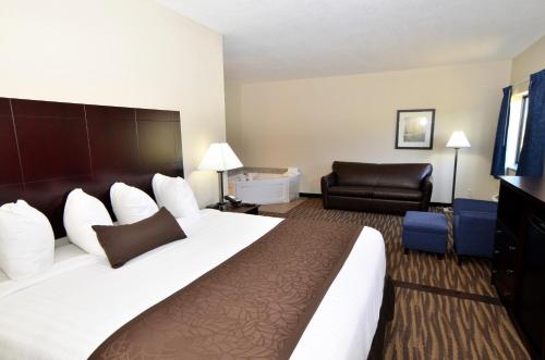 Cornerstone Inn & Suites,Fayette County>>Fayette,3 star