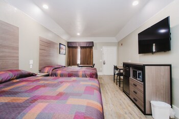 palace inn beltway 8 and westview