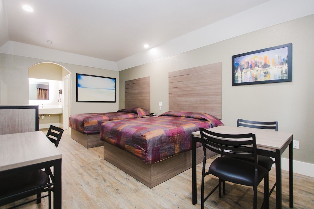 palace inn beltway 8 and westview