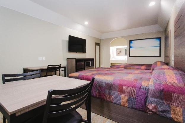 palace inn beltway 8 and westview