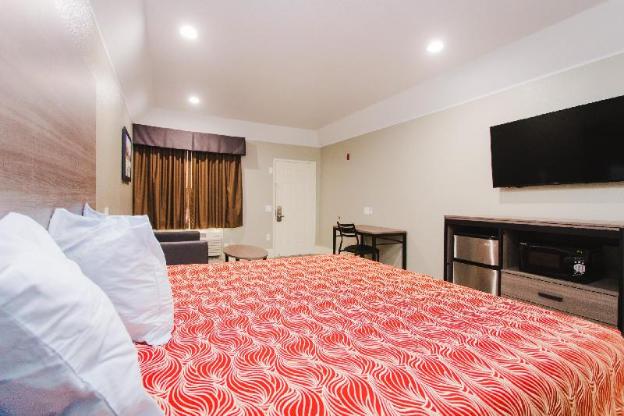 palace inn beltway 8 and westview