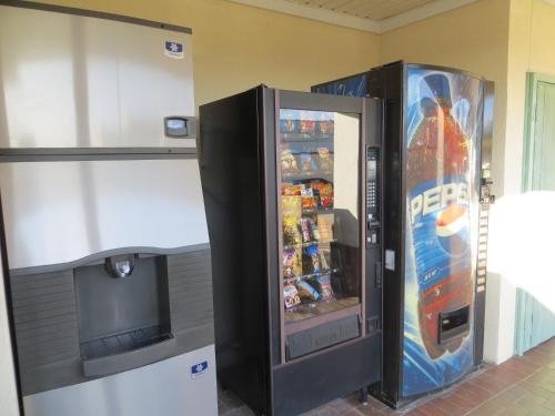 palace inn beltway 8 and westview