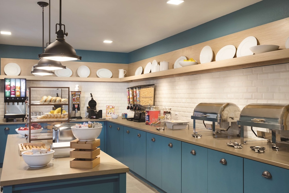 country inn and suites by radisson lawrence