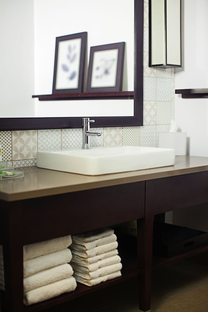 country inn and suites by radisson lawrence