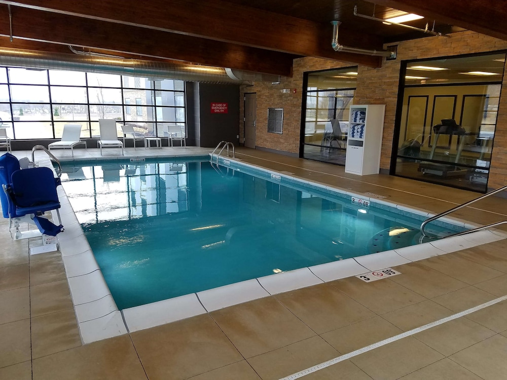 Country Inn & Suites By Radisson Lawrence,Topeka>>Lawrence,3 star