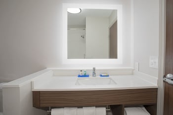 holiday inn express and suites dakota dunes event center