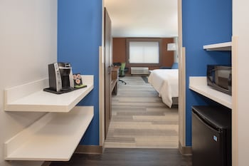 holiday inn express and suites dakota dunes event center