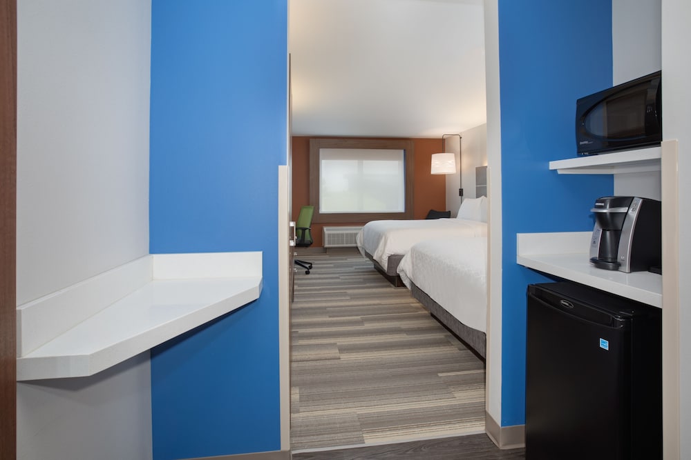 holiday inn express and suites dakota dunes event center