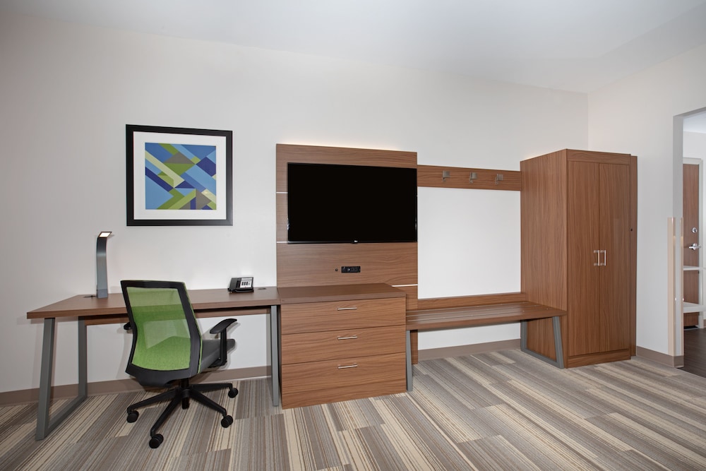 holiday inn express and suites dakota dunes event center
