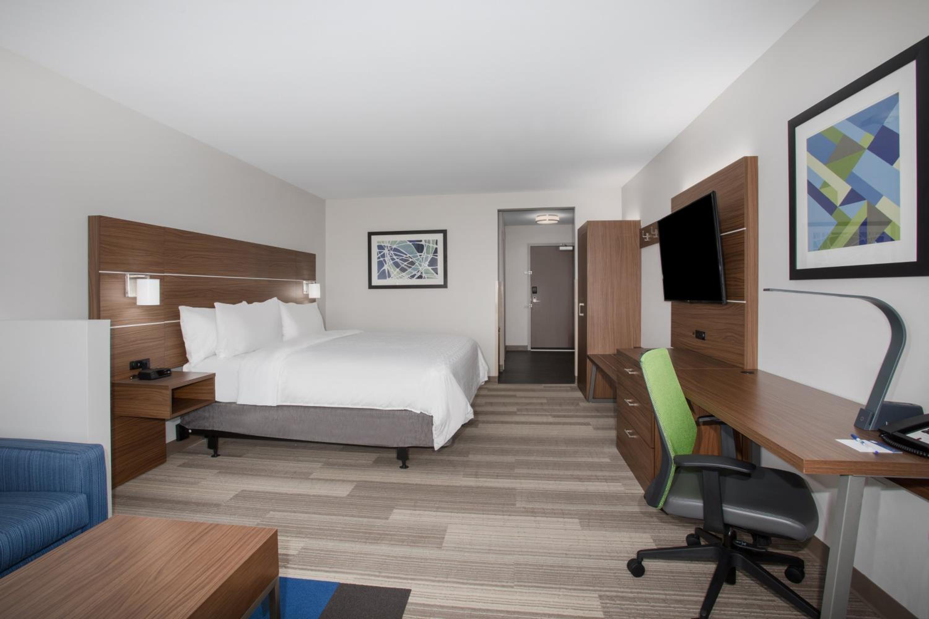 holiday inn express and suites dakota dunes event center