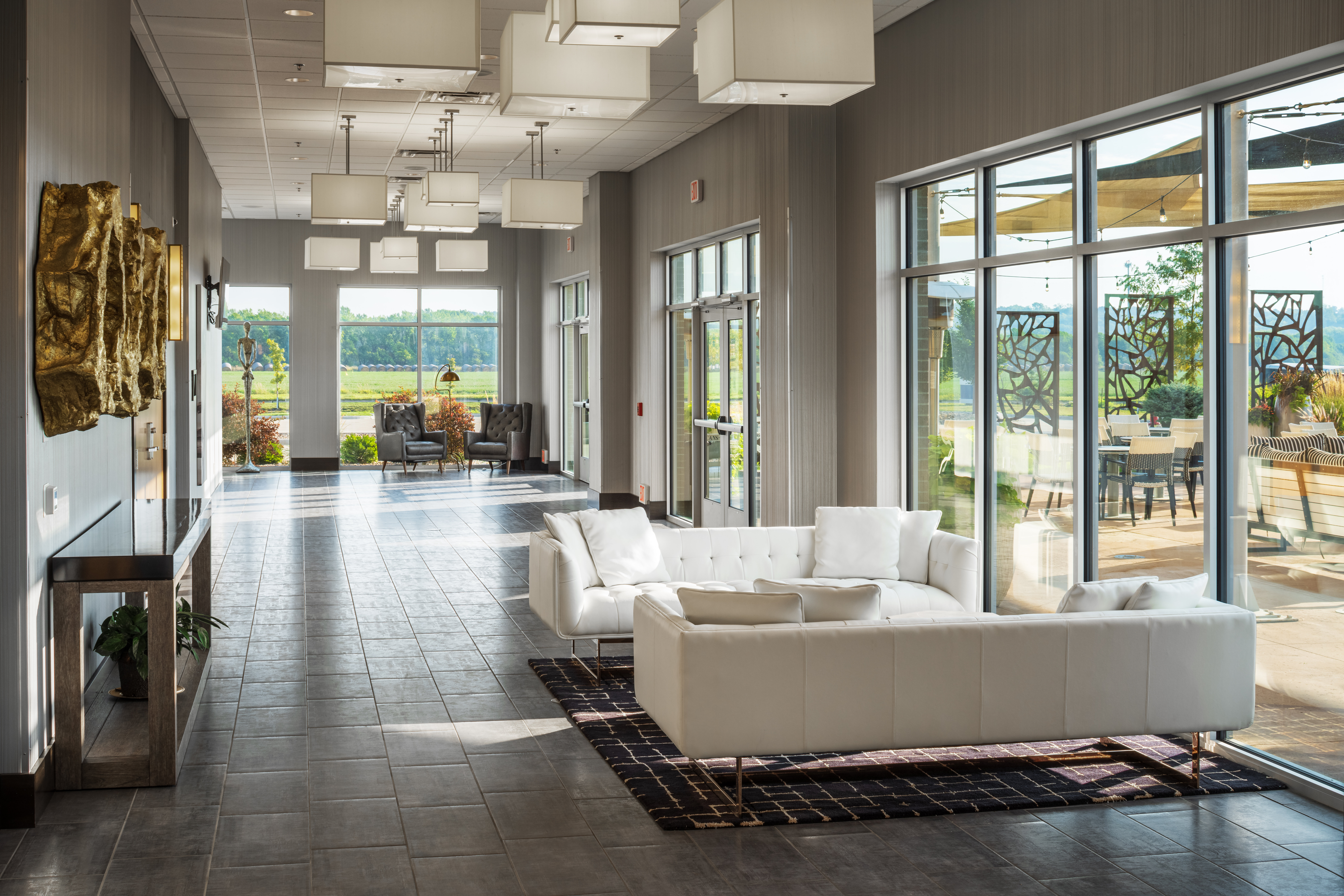 holiday inn express and suites dakota dunes event center
