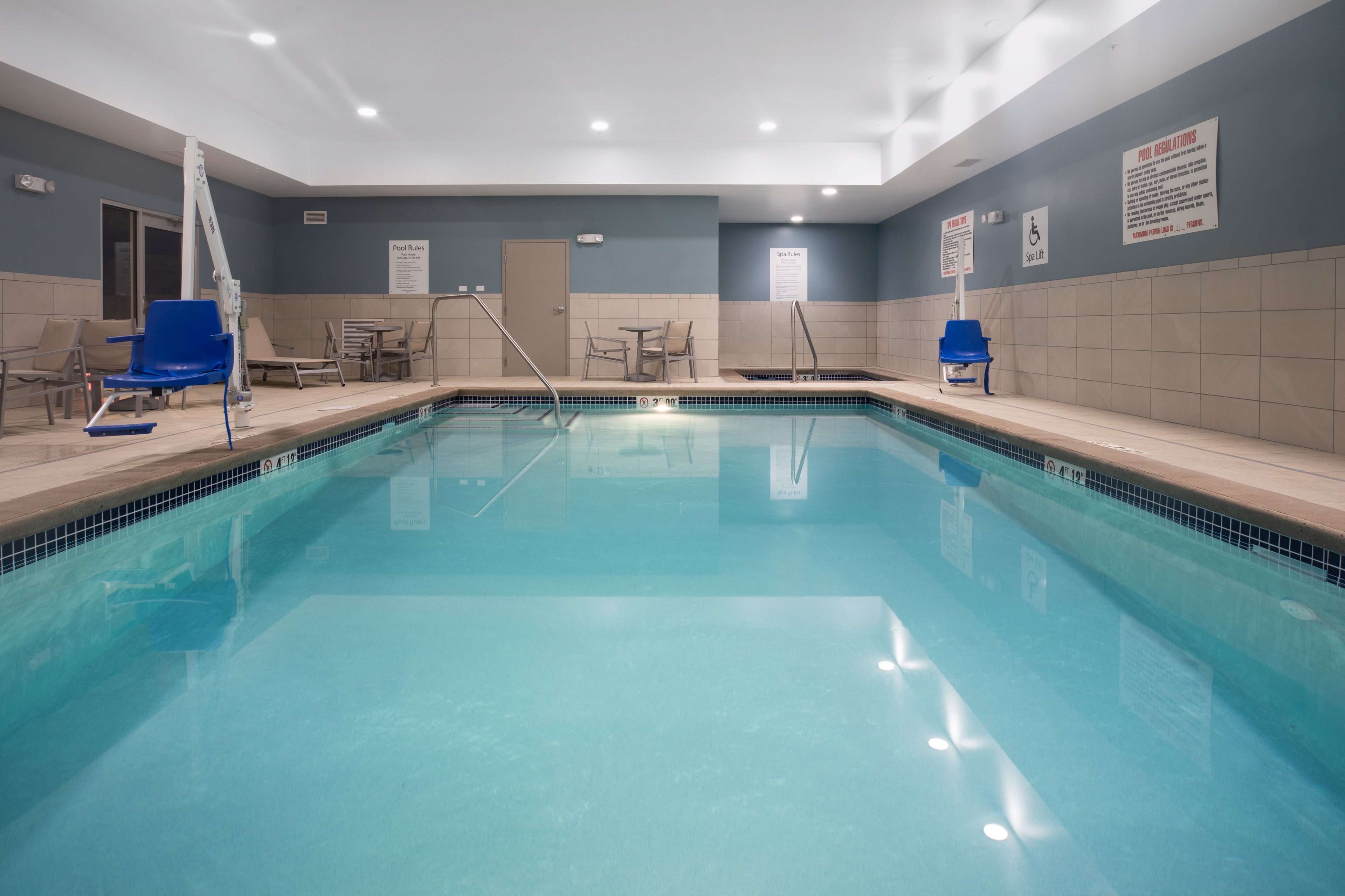 holiday inn express and suites dakota dunes event center