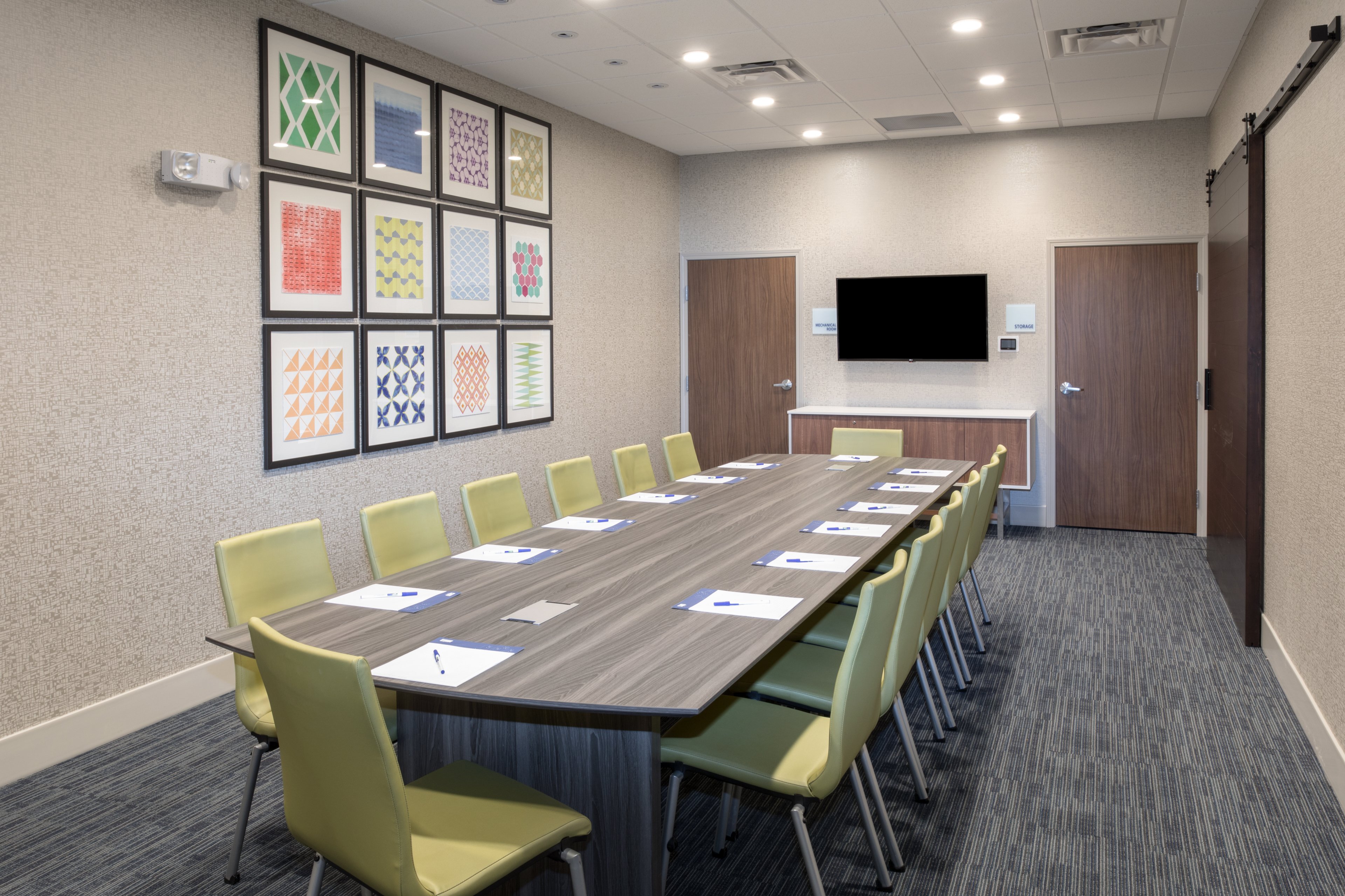 holiday inn express and suites dakota dunes event center