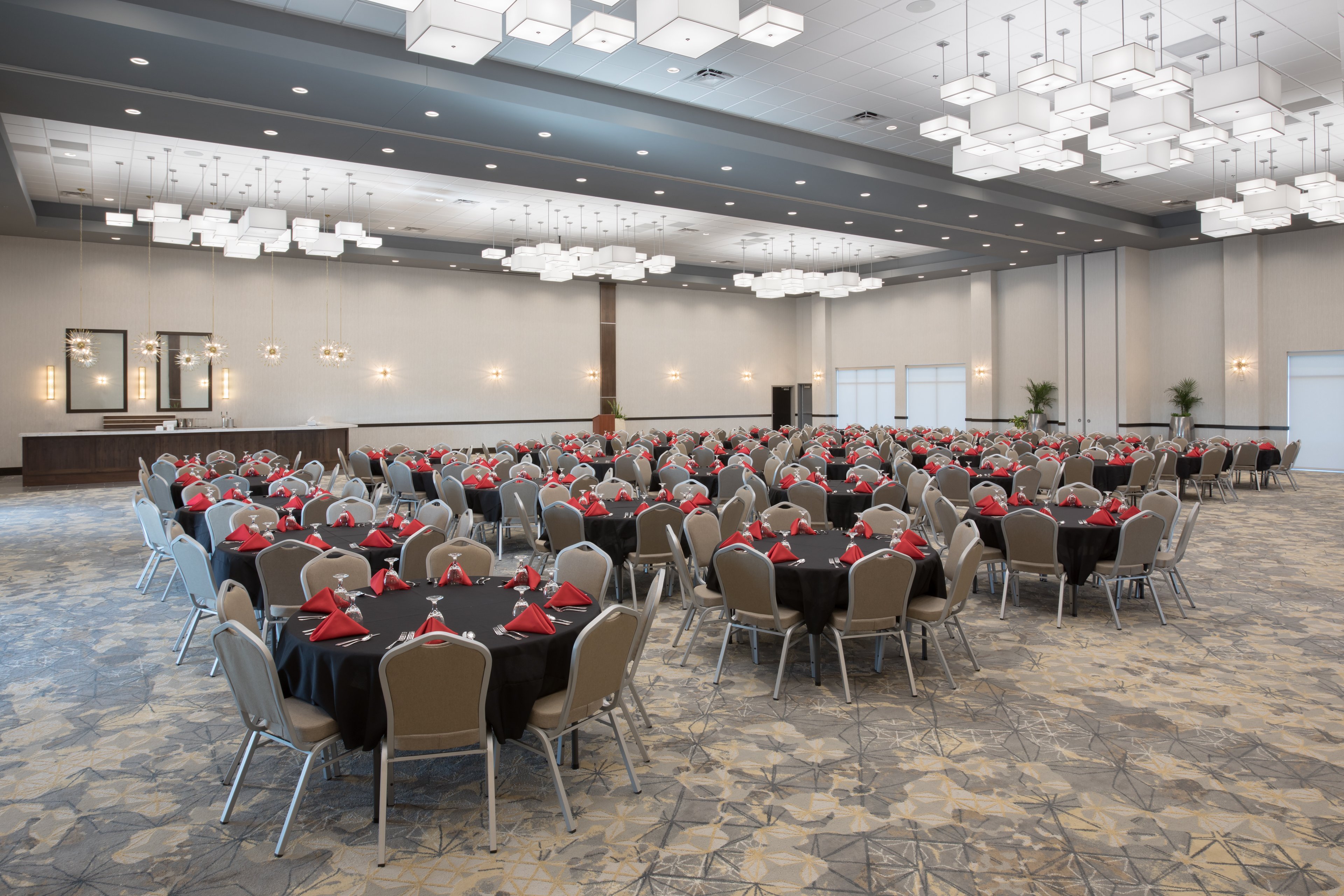 holiday inn express and suites dakota dunes event center