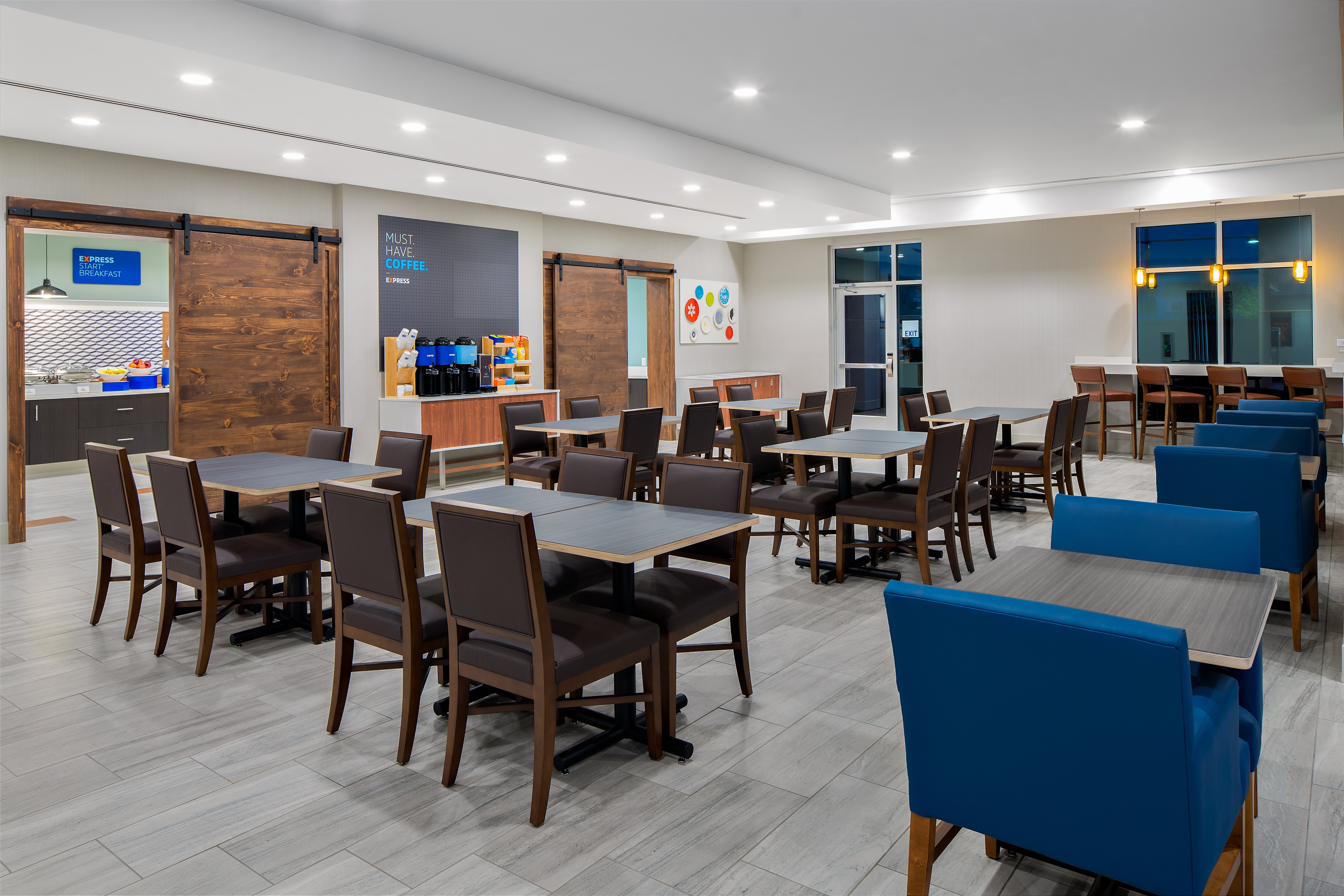 holiday inn express and suites lubbock central univ area