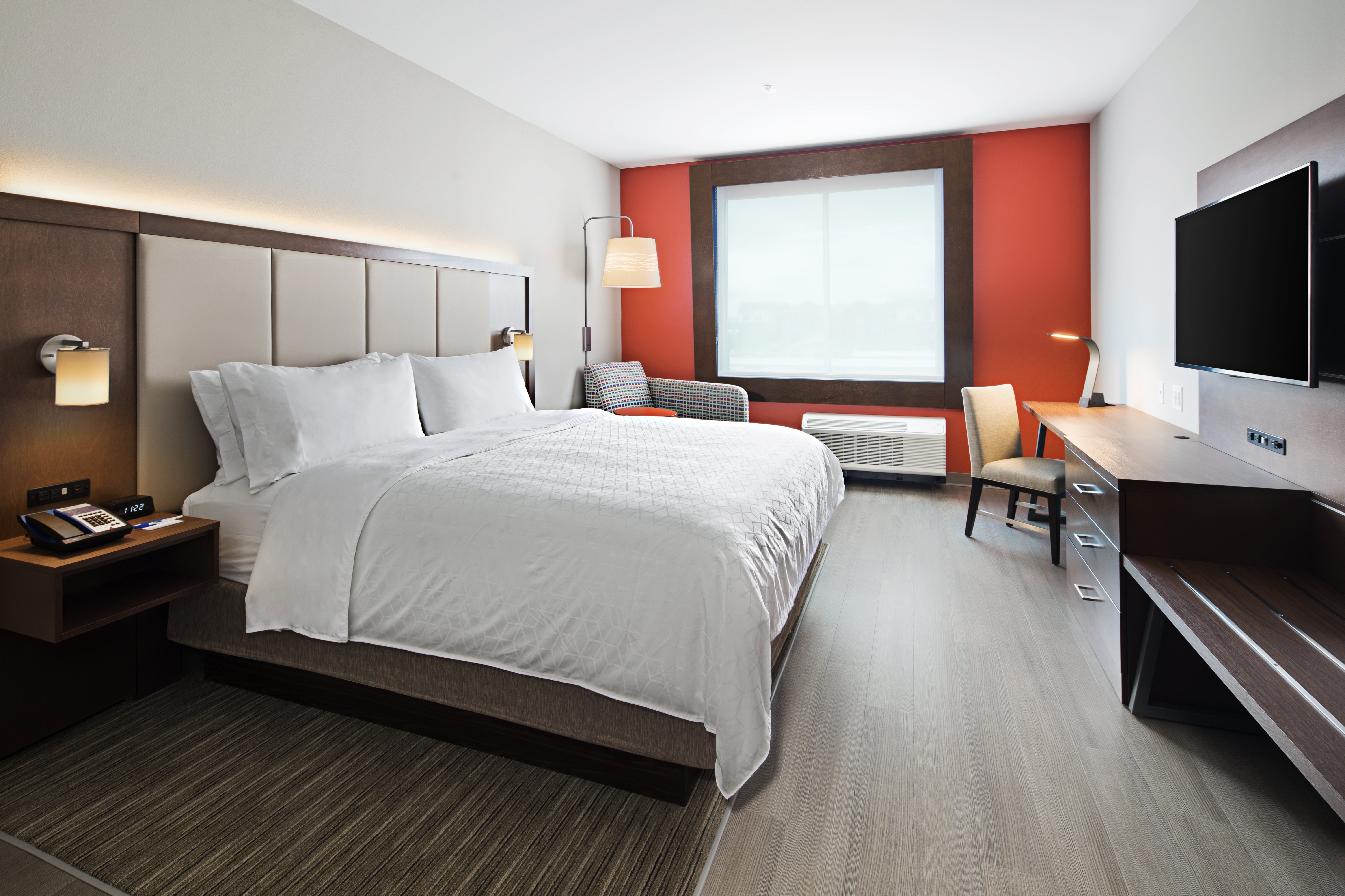 holiday inn express and suites lubbock central univ area