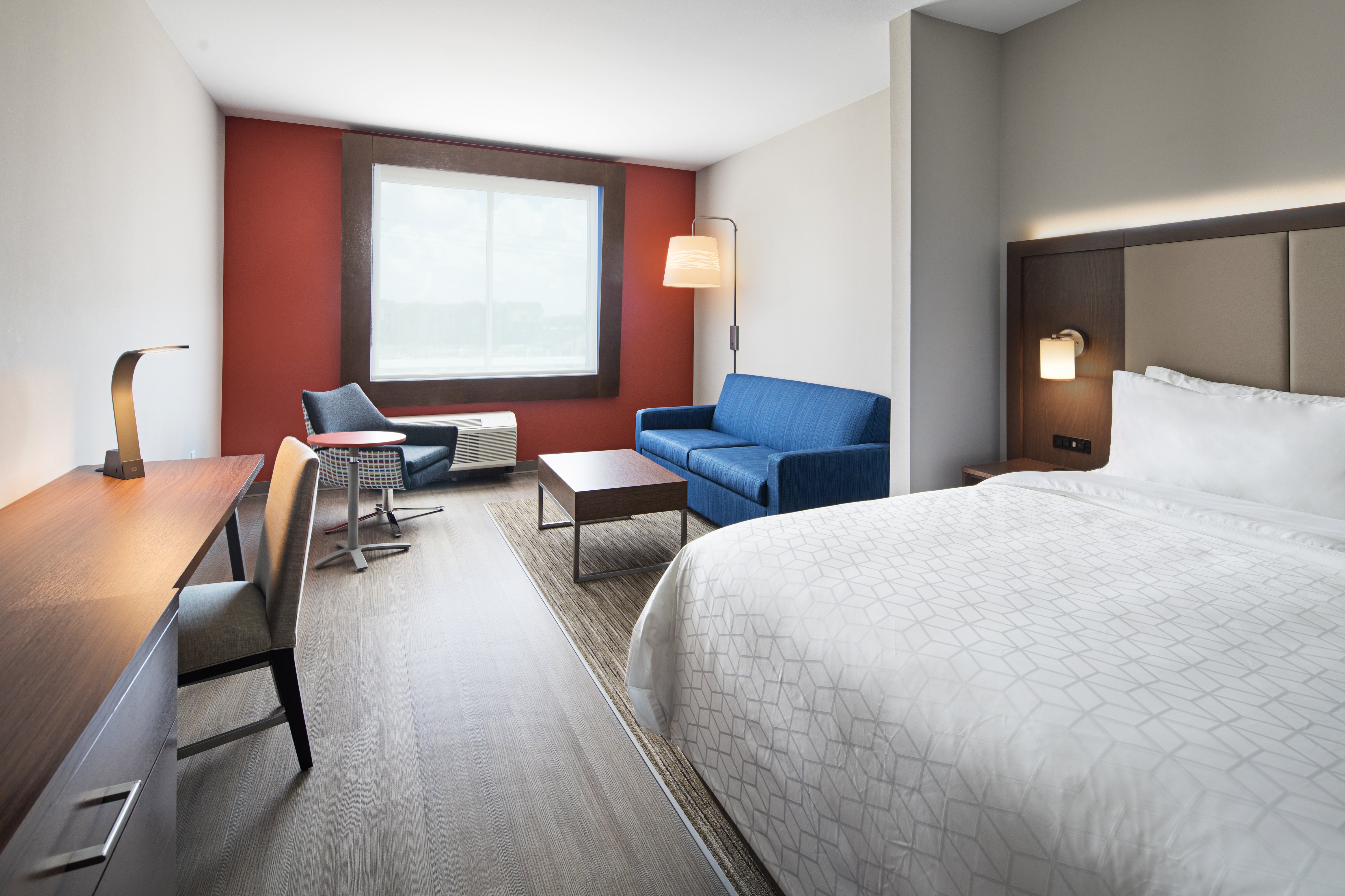 holiday inn express and suites lubbock central univ area