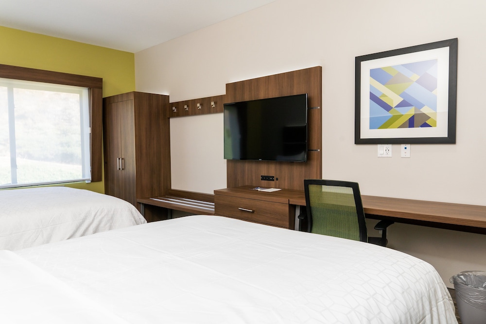 holiday inn express and suites lubbock central univ area