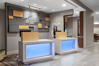 Holiday Inn Express & Suites Lubbock Central - Univ Area,Texas>>Lubbock,3 star