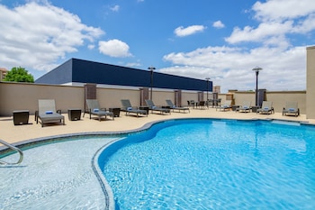 Holiday Inn Express & Suites Lubbock Central - Univ Area,Texas>>Lubbock,3 star