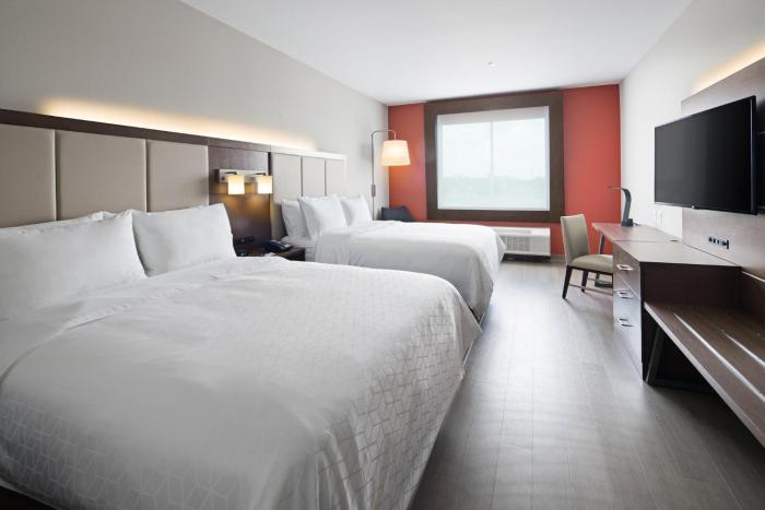 holiday inn express and suites lubbock central univ area