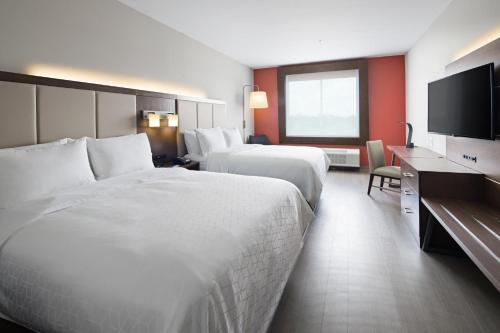 holiday inn express and suites lubbock central univ area