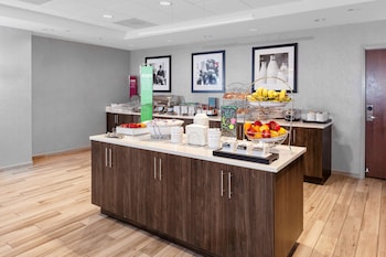hampton inn and suites chicago burr ridge