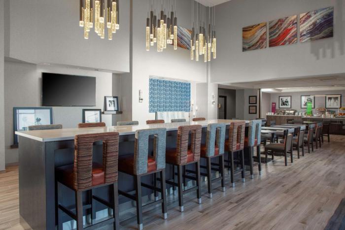 hampton inn and suites chicago burr ridge