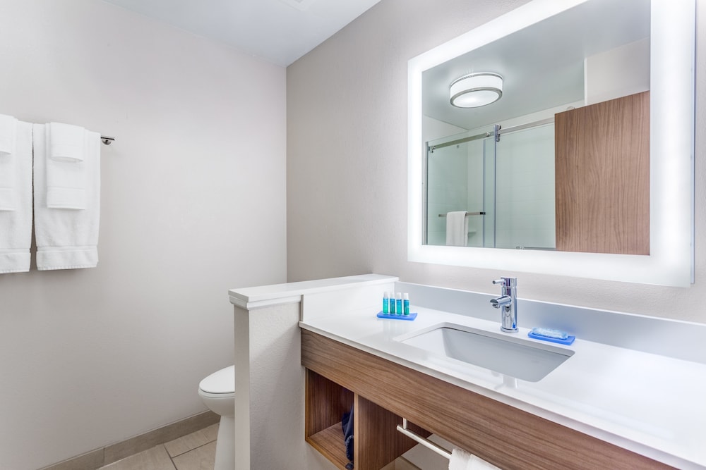 holiday inn express and suites hammond by ihg